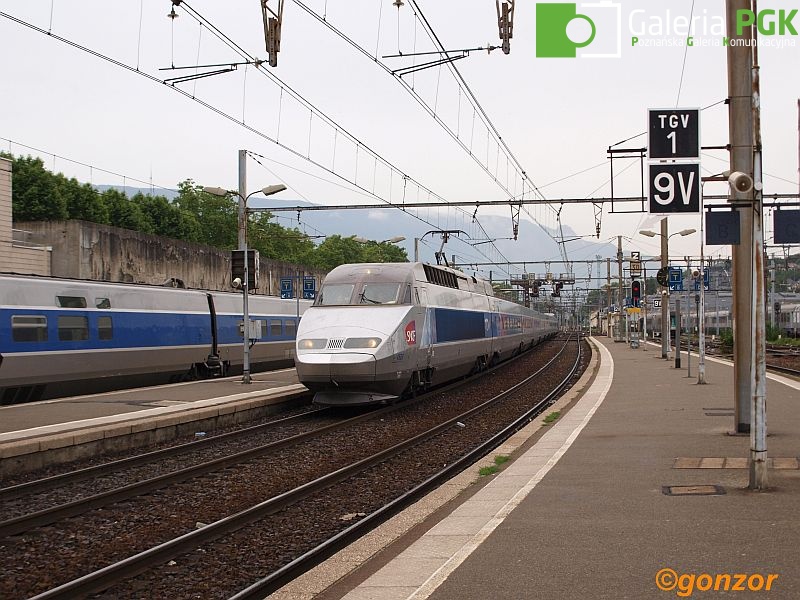 TGV-Reseau 4503