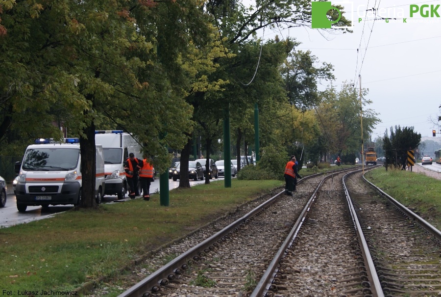 Zerwana sieć trakcyjna, ul.Przybyszewskiego 22.09.2012 r. 